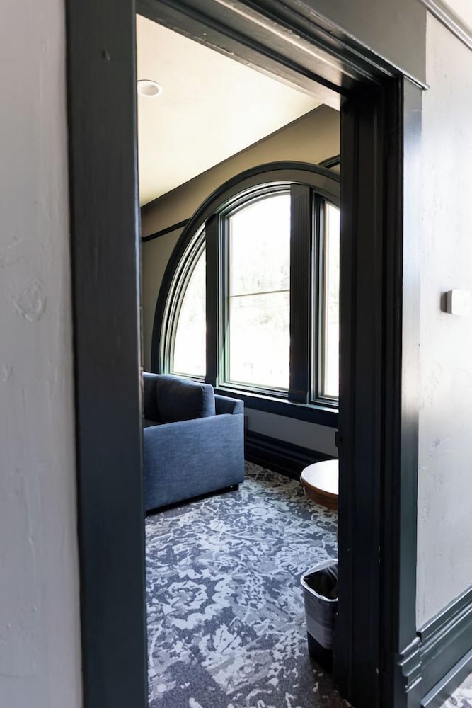 Historic Franklin Hotel - photo 10