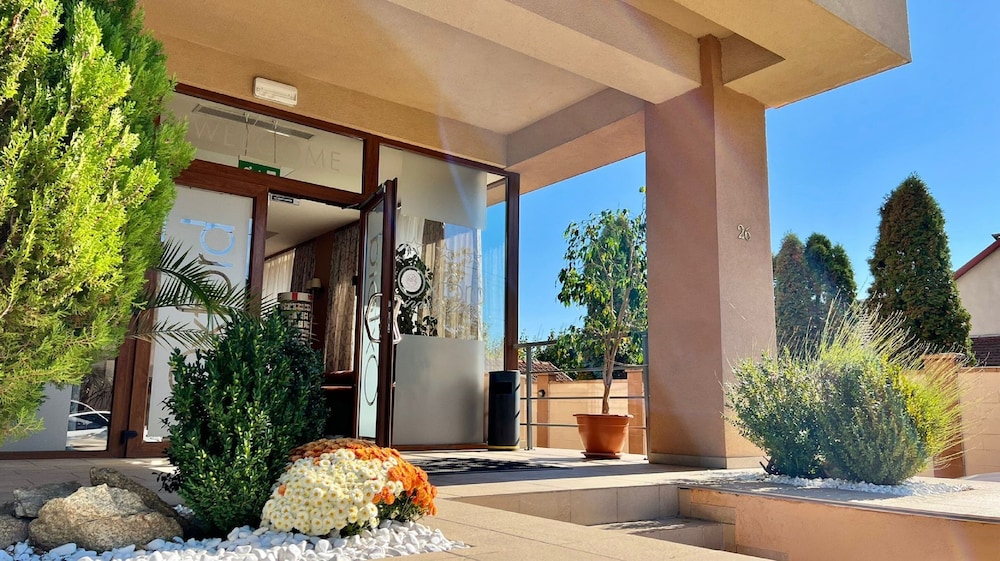 Hotel Oxford Inn & Suites in Timisoara, Romania