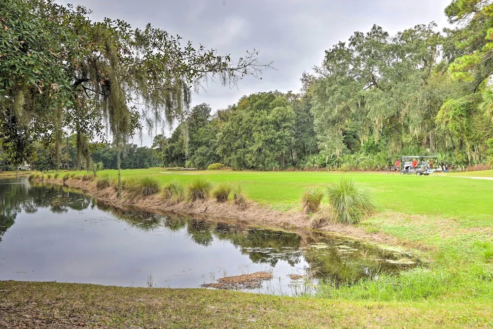 Hilton Head Escape w Private Beach Access - photo 13
