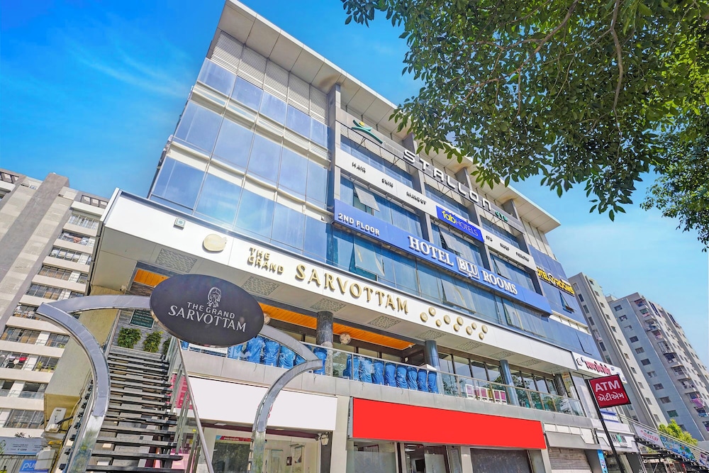 Fabhotel Blu Rooms in Surat, India