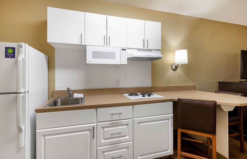 Extended Stay America Suites North Chesterfield Arboretum - photo 21