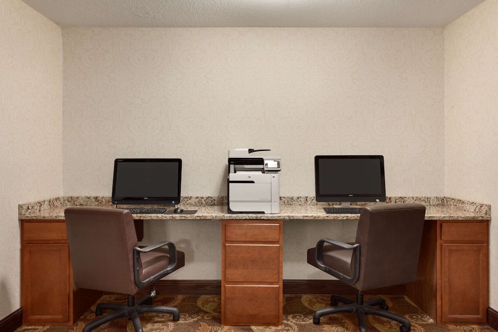 Country Inn & Suites by Radisson Coon Rapids MN - photo 76