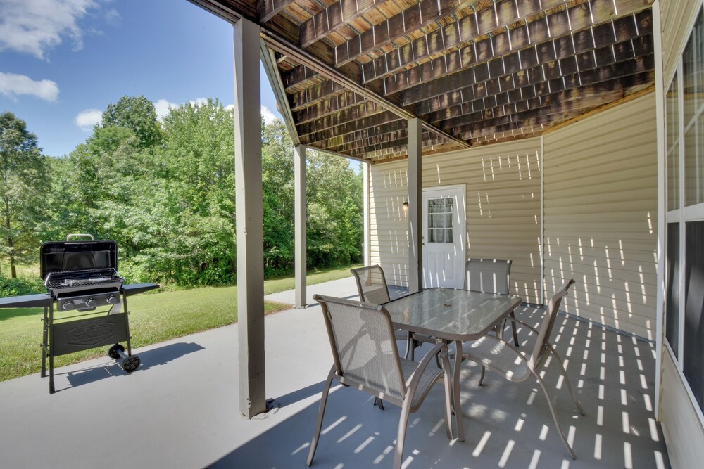 Pet friendly Cleveland Apt: 7 Mi to Yonah Mountain — 4-Star Luxury Hotel in Cleveland, United States