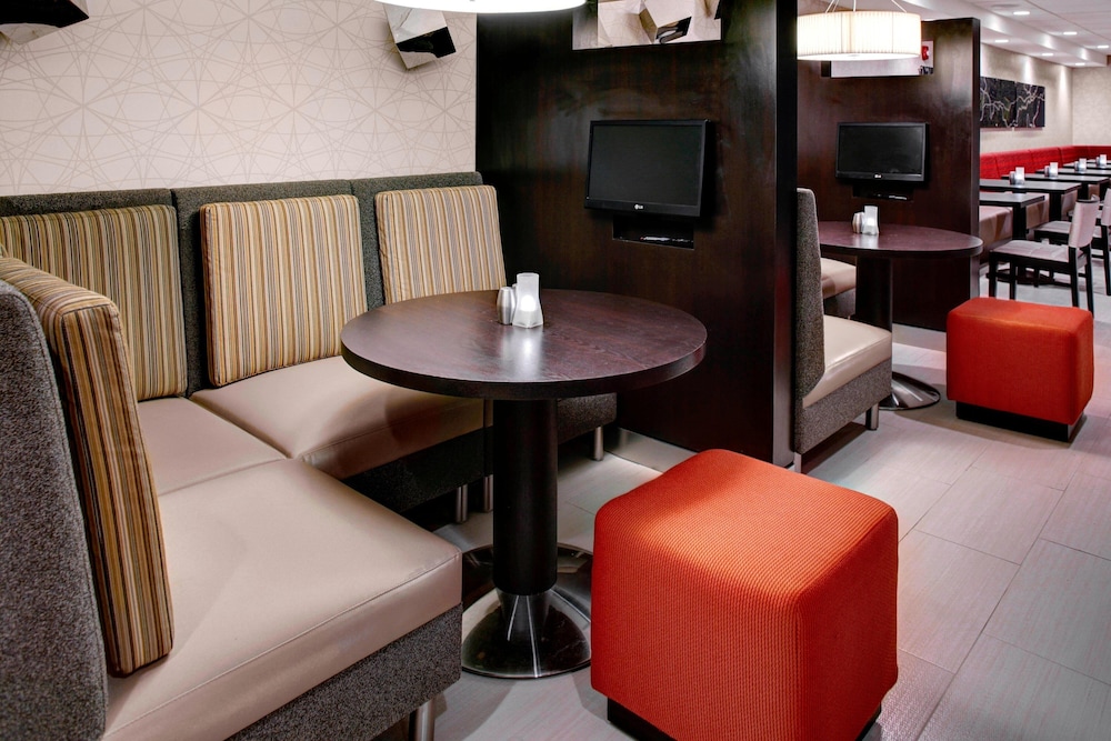 Courtyard by Marriott Columbus Downtown - photo 36
