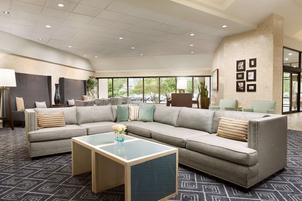 DoubleTree by Hilton Minneapolis Park Place - photo 8