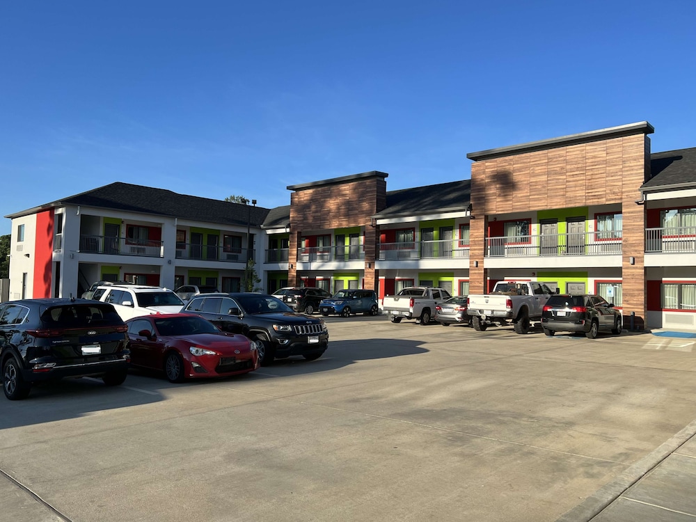 Americas Best Value Inn and Suites Kingwood IAH Airport - photo 33