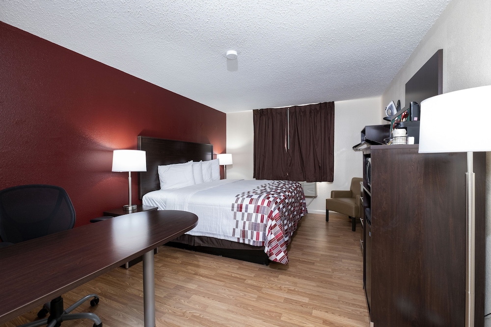 Red Roof Inn Norfolk Portsmouth - photo 8