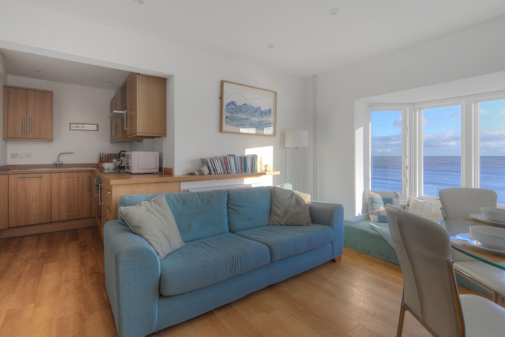 Sea Fever — 4-Star Luxury Hotel in Lyme Regis, United Kingdom