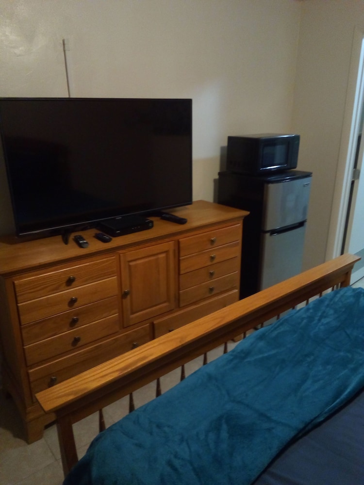 Motel 8 Lake City - photo 12