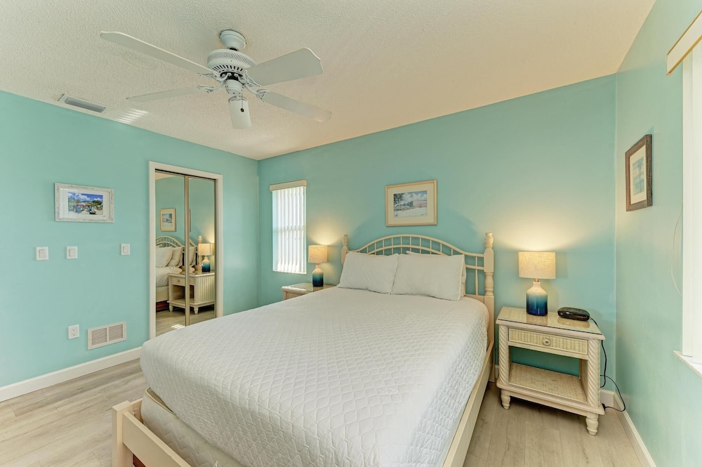 Beach Palms 6B by Anna Maria - photo 21