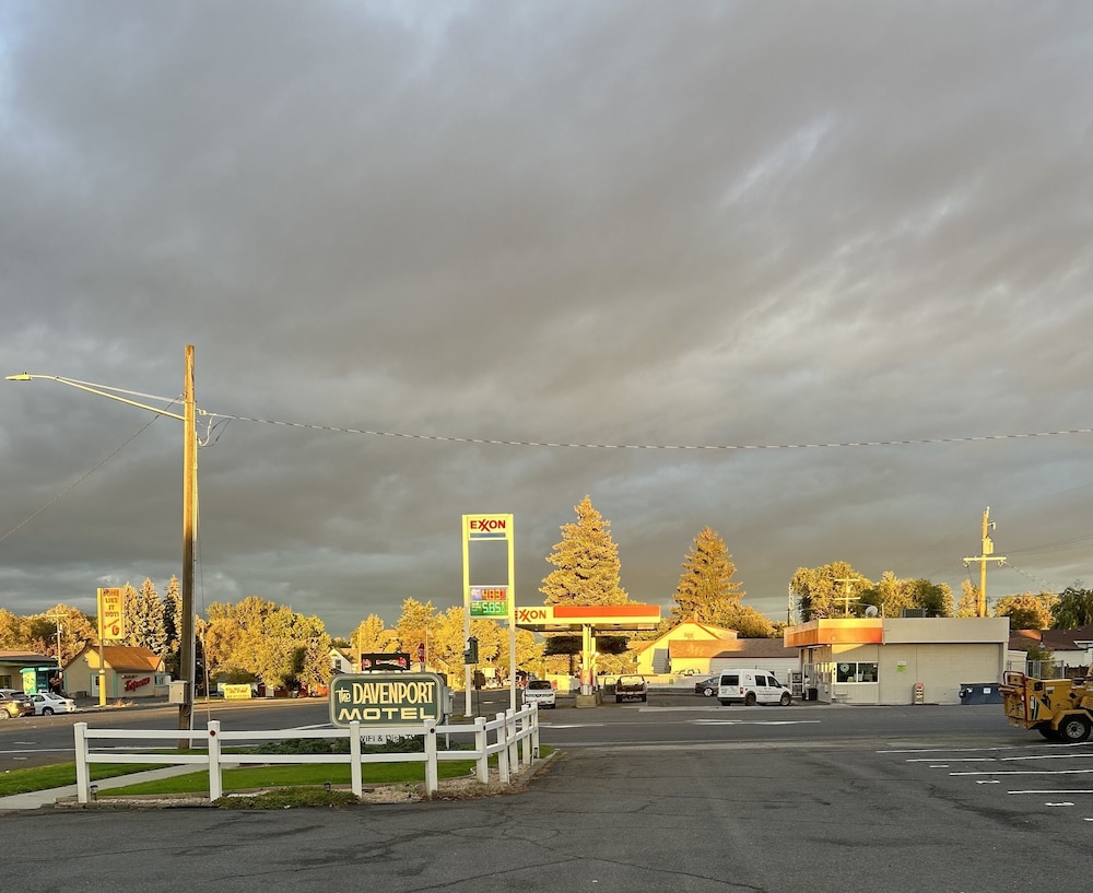The Davenport Motel - photo 37