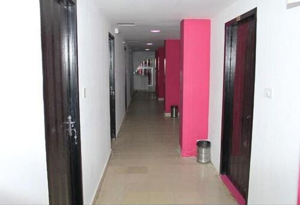 Hotel Pink - last minute hotel in Chennai