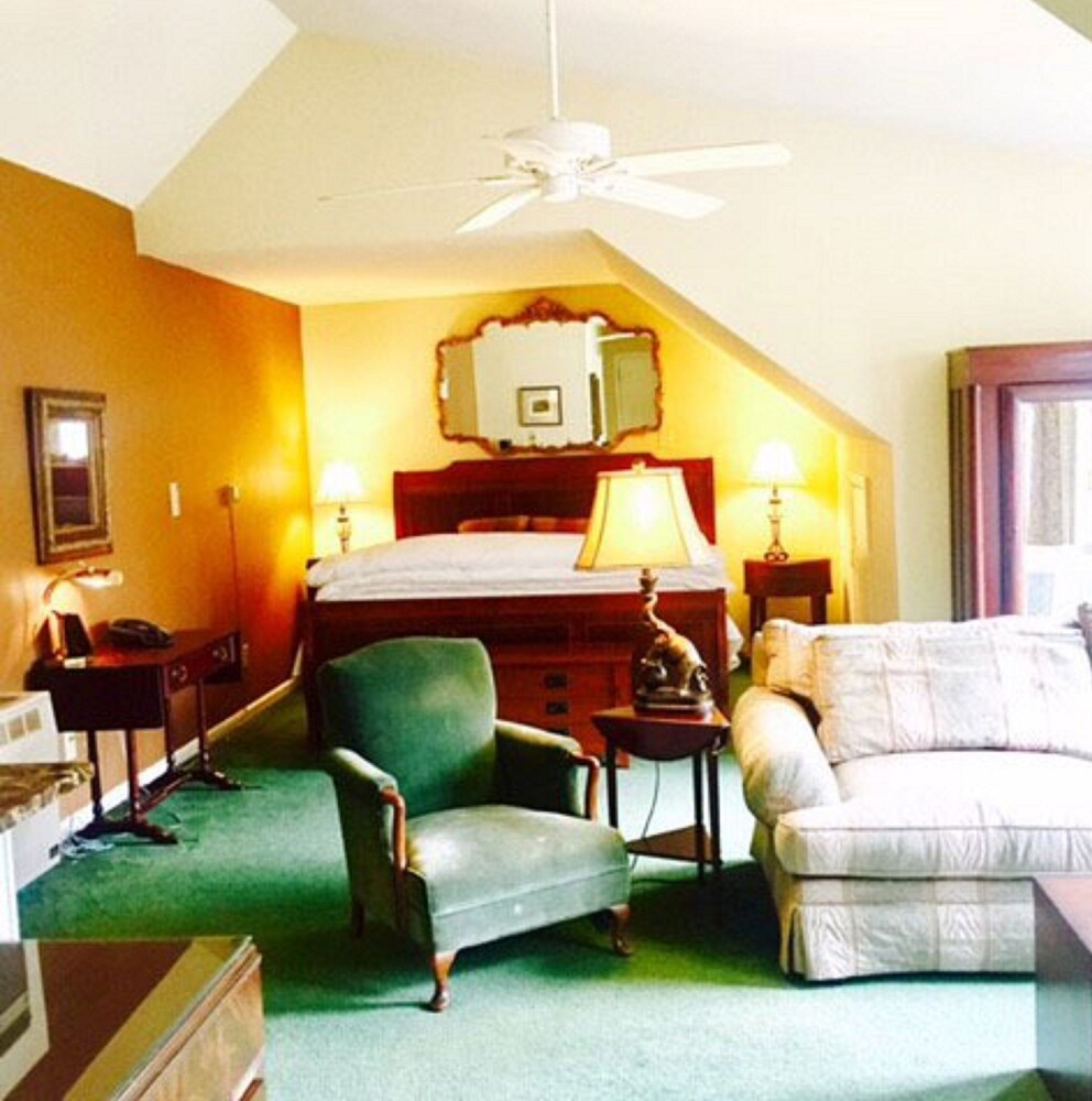 Morehead Inn - photo 25