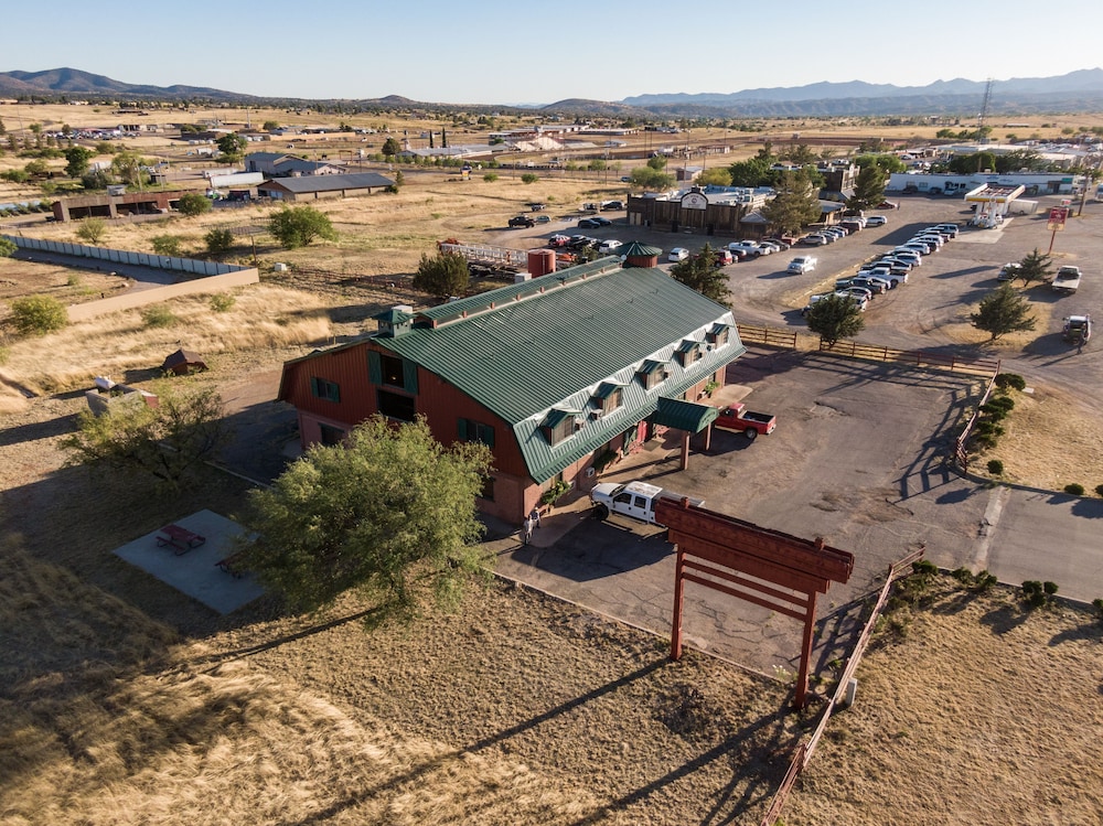 Sonoita Inn - photo 25