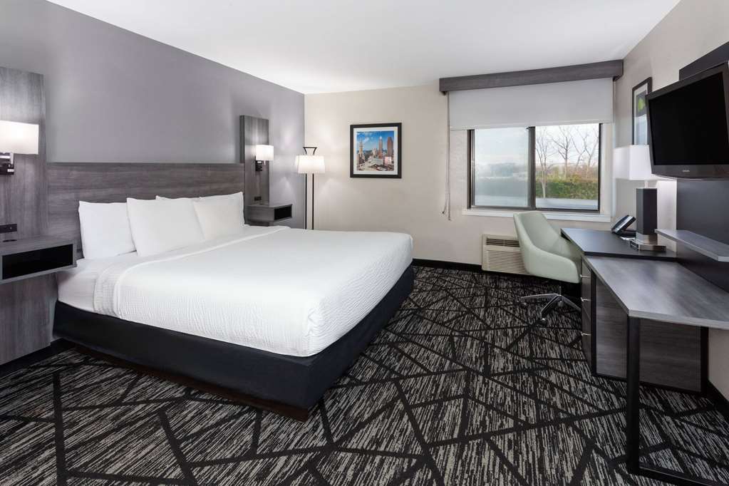 La Quinta Inn by Wyndham Cleveland Independence - photo 21