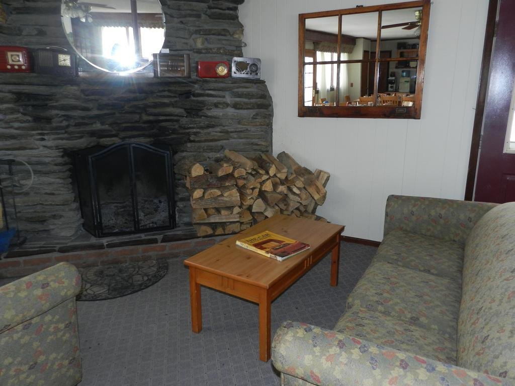 Swiss Farm Inn Entire Inn To Yourself — Pittsfield