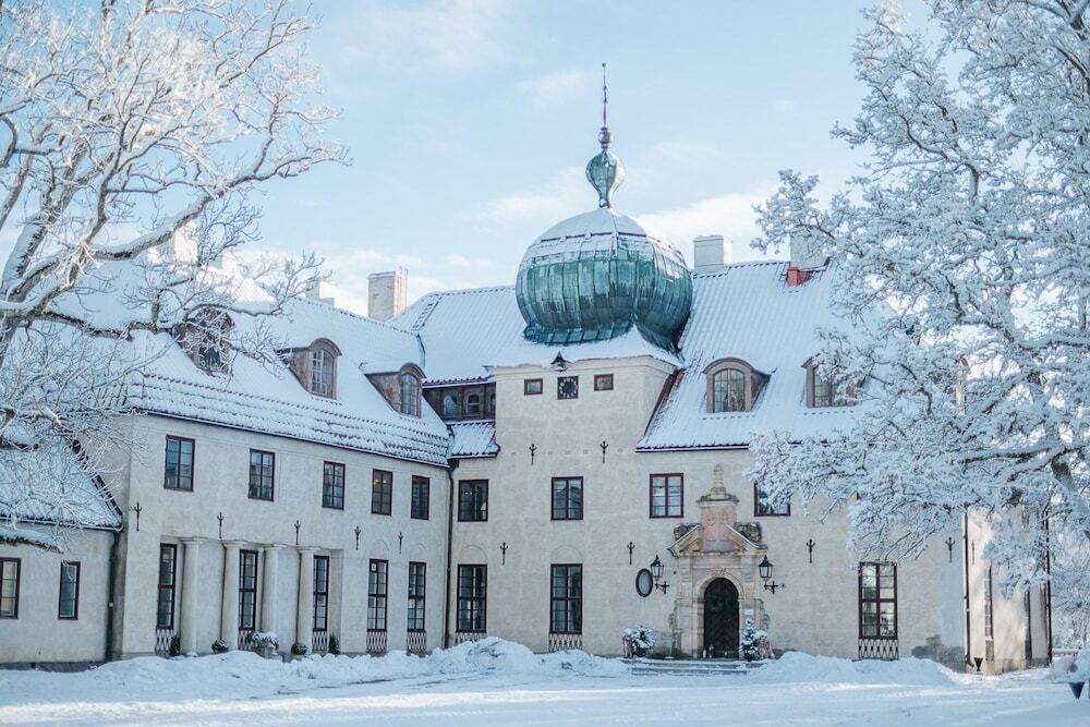Wirsbo Herrgård — hotel in Surahammar