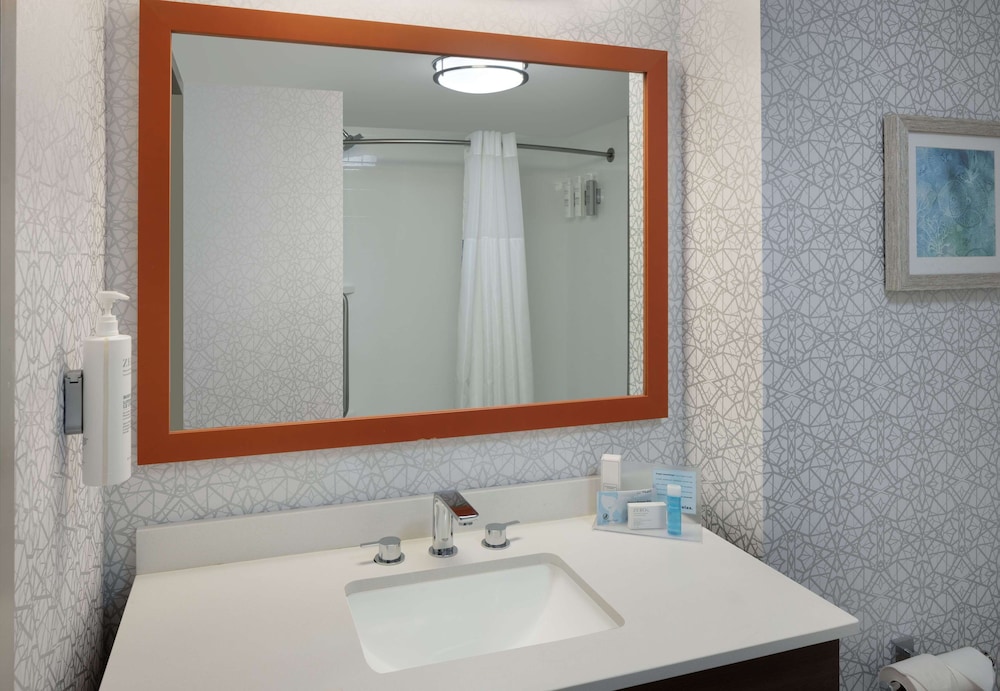 Hampton Inn & Suites Myrtle Beach Oceanfront - photo 45
