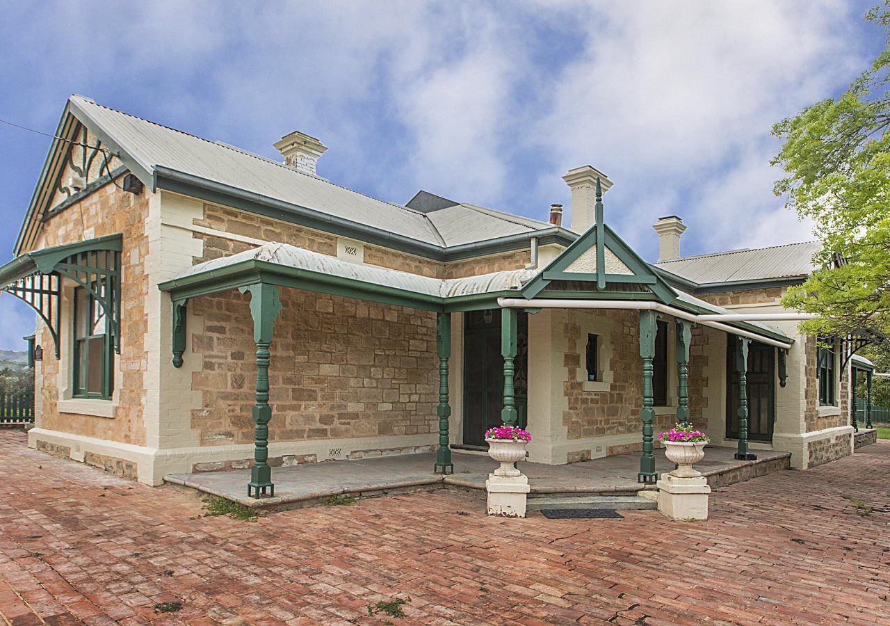 Barossa Vineyard Guesthouse — 4-Star Luxury Hotel in Tanunda, Australia
