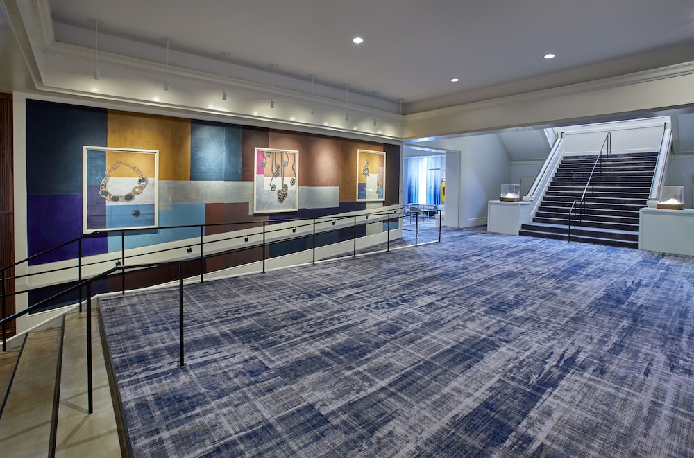 Saint Kate The Arts Hotel - photo 3