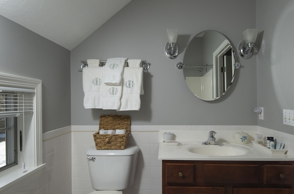 Liberty Hill Inn - photo 49