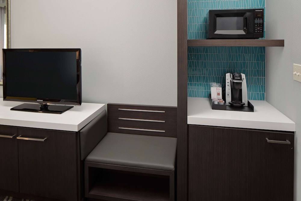 Hilton Garden Inn DFW Airport South - photo 10