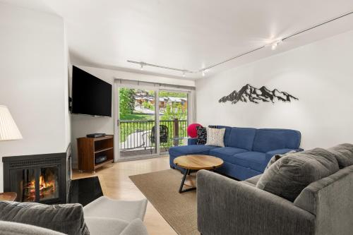 Southpoint 2D Prime Access to Aspen Mountain 2 BED 2 BATH with Stunning Mountain Views
