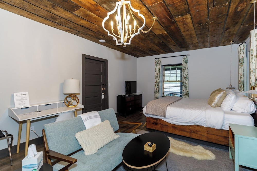 The Inn At Warm Springs - photo 43