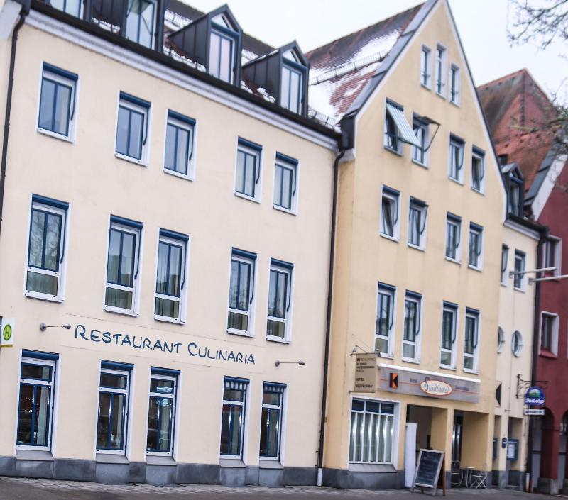 Stadthotel Deggendorf — 4-Star Luxury Hotel in Deggendorf, Germany