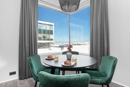 Modern Downtown Apartment Harbour View — 4-Star Luxury Hotel in Reykjavik, Iceland
