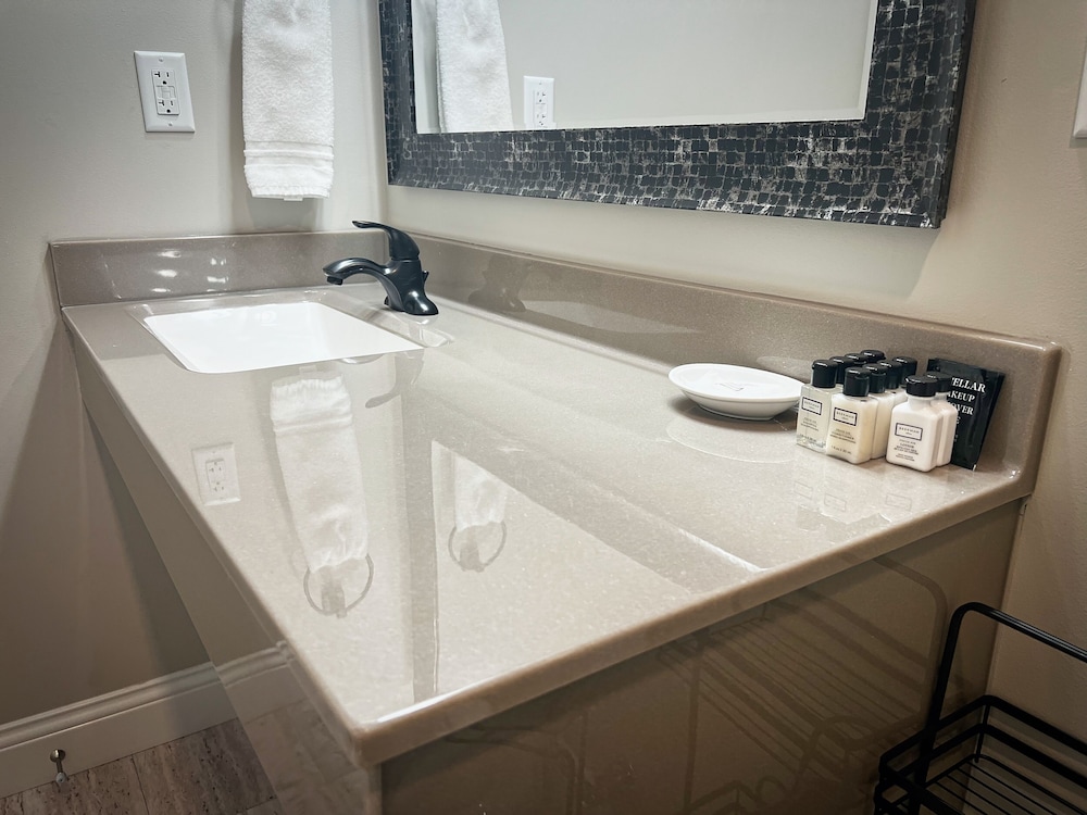 The Inn at Elijah McLeans - photo 20
