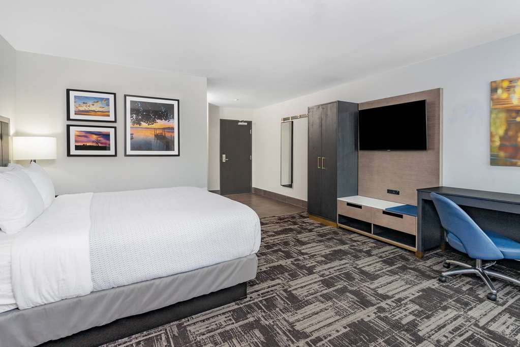 La Quinta Inn & Suites South Bend near Notre Dame - photo 20