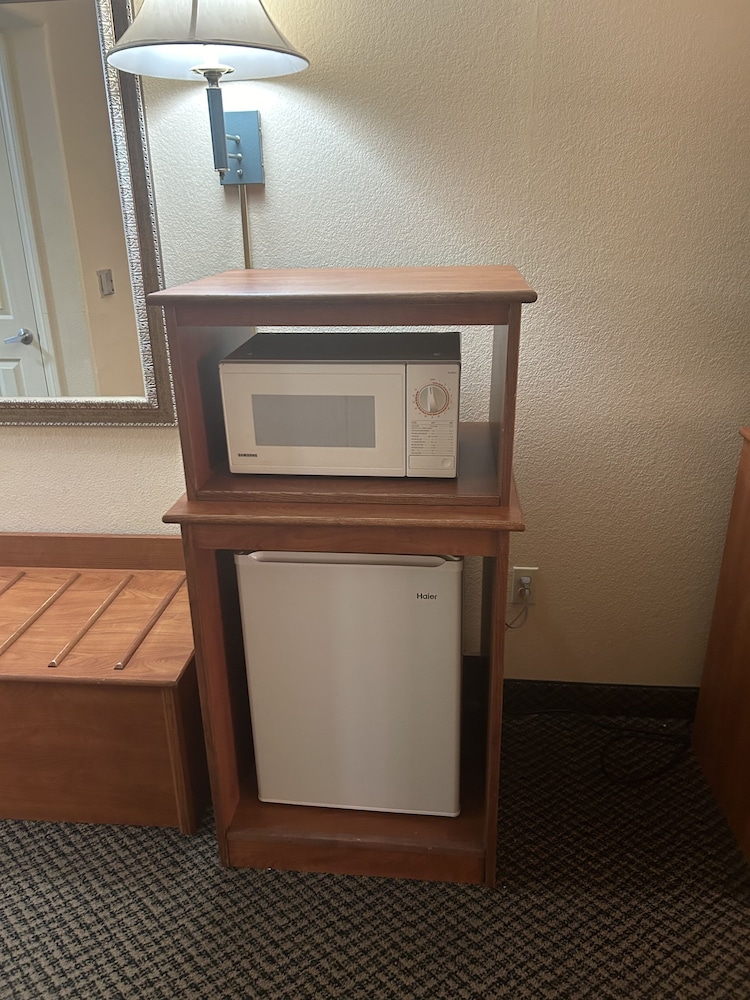 Holiday Inn Express Las Vegas Nellis by IHG - photo 6