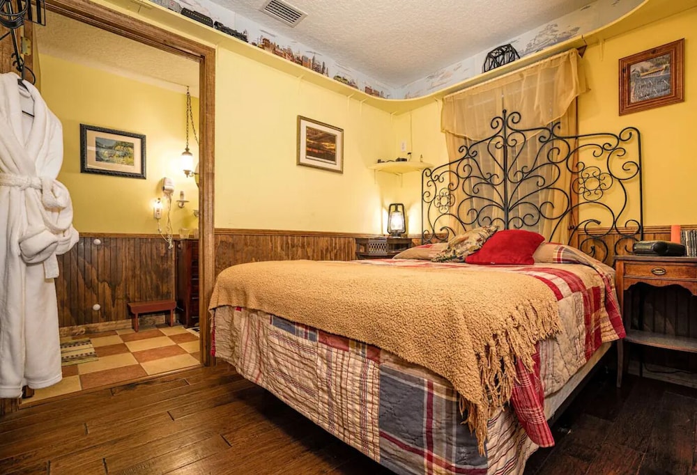 Alling House - photo 5