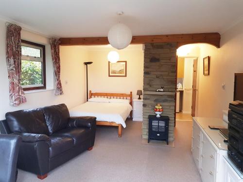Studio Garden Flat — 4-Star Luxury Hotel in Warlingham, United Kingdom