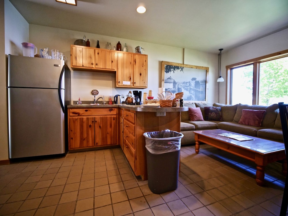 Whaleback Inn - photo 45