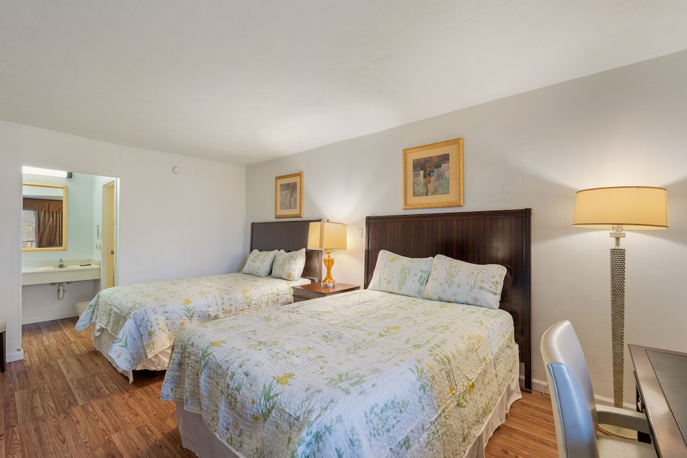 Travelodge Inn and Suites by Wyndham Historic Area - photo 12
