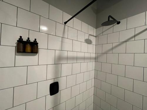 Black Brick Foreshore Studio Apartment
