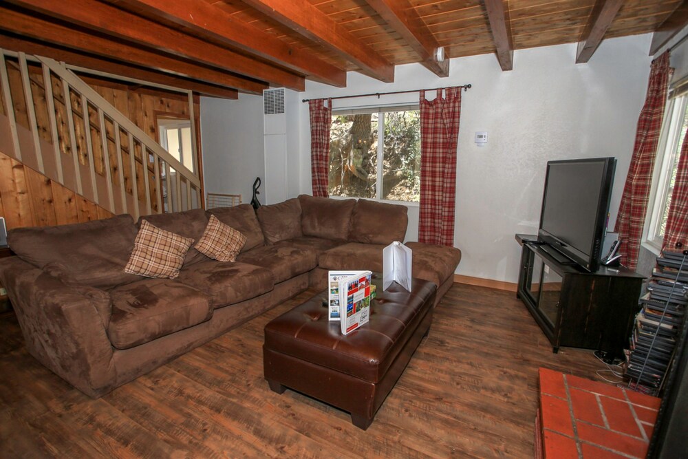 Little Swiss Inn - photo 27