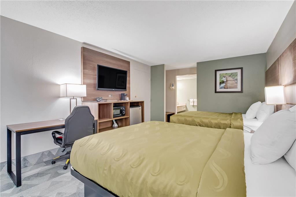 Quality Inn Dalton East - photo 15