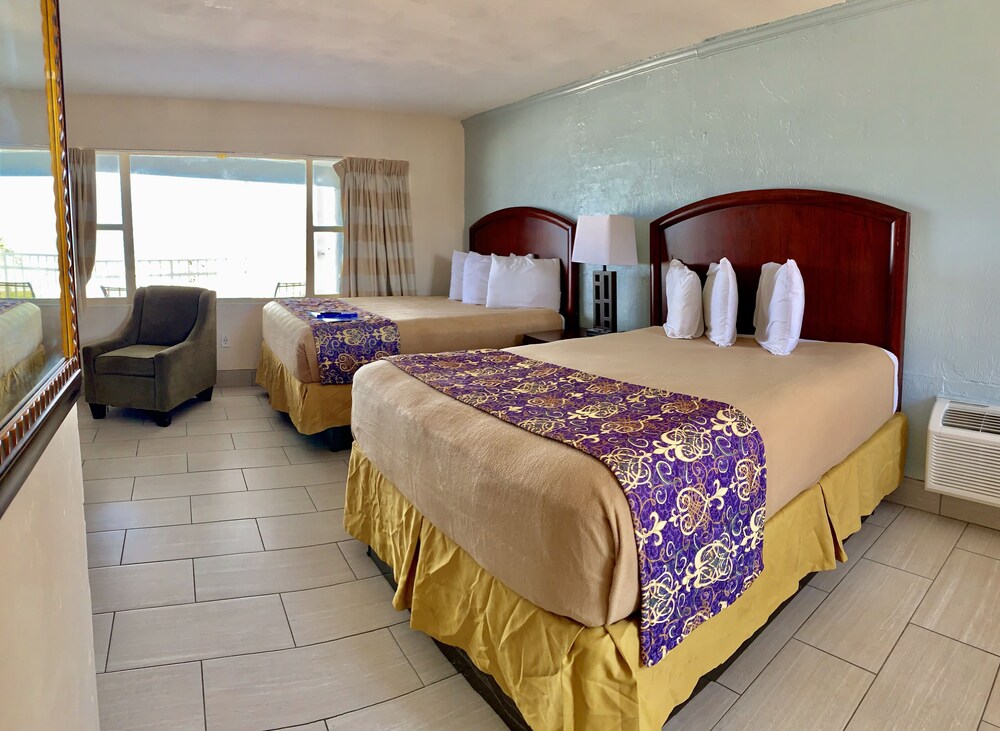 Sunrise Inn On The Beach - photo 12