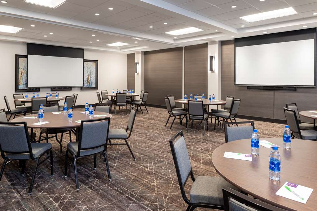 Hyatt Place Detroit Royal Oak - photo 26