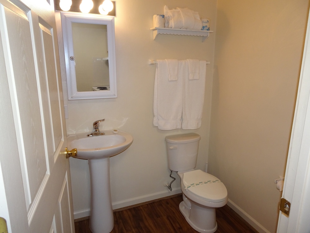 Affordable Suites Statesville - photo 43