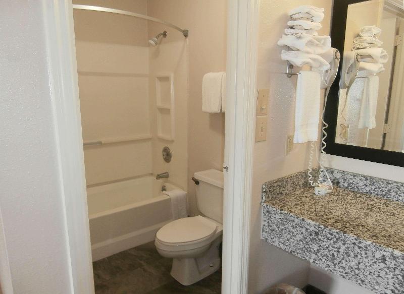 Americas Best Value Inn Blue Ridge - photo 22