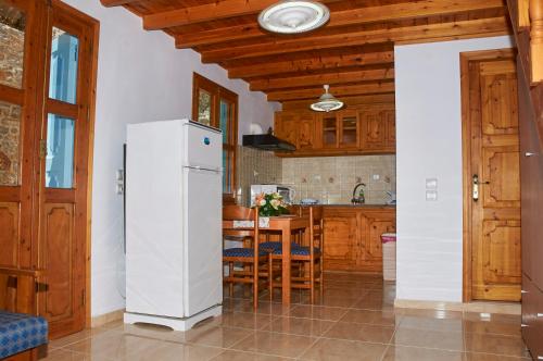 Athina Studios — hotel in Symi