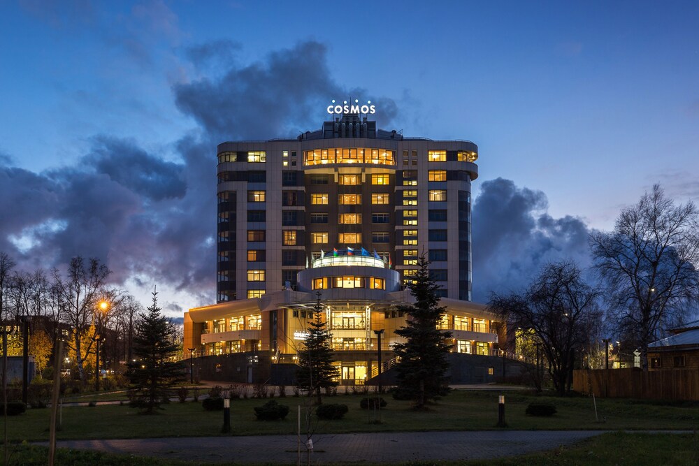 Cosmos Petrozavodsk Hotel — hotel in Petrozavodsk