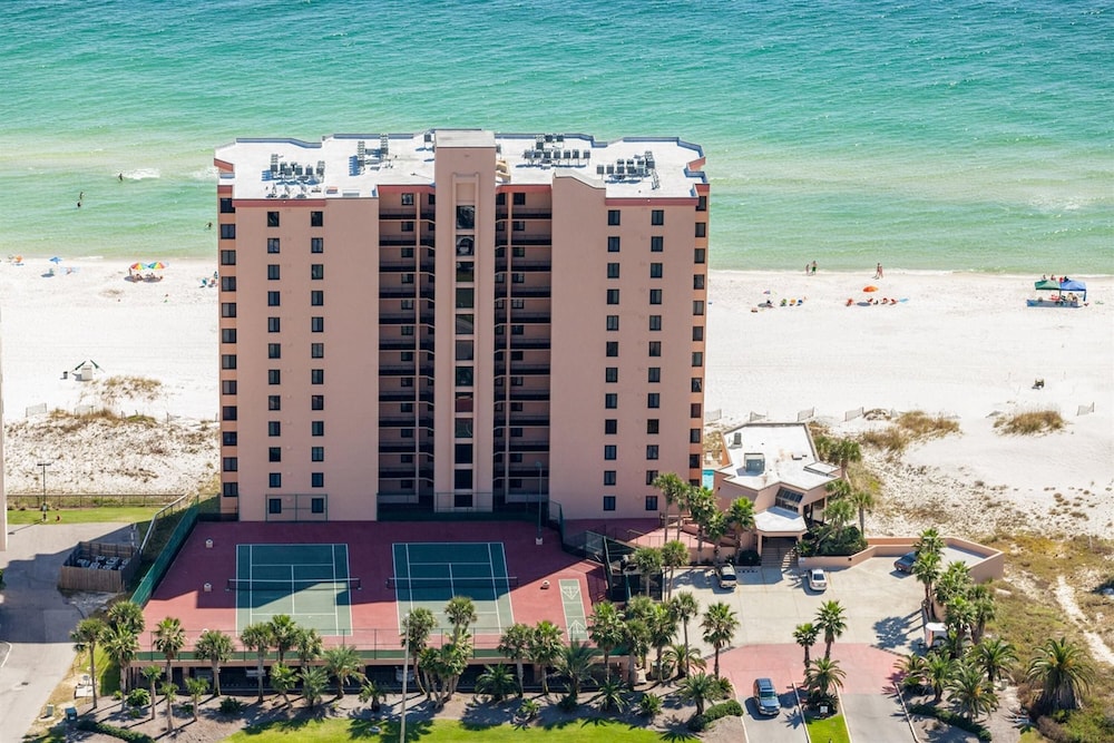 Broadmoor by Meyer Vacation Rentals — 4-Star Luxury Hotel in Orange Beach, United States