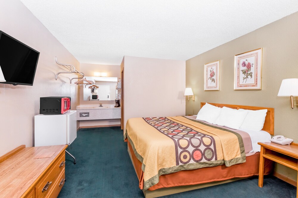 Budgetel Inns & Suites - photo 15
