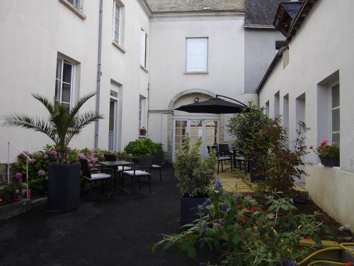 Hotel Saint François Précigné Soirée étape sur demande Proche Sablé sur Sarthe — hotel in Precigne