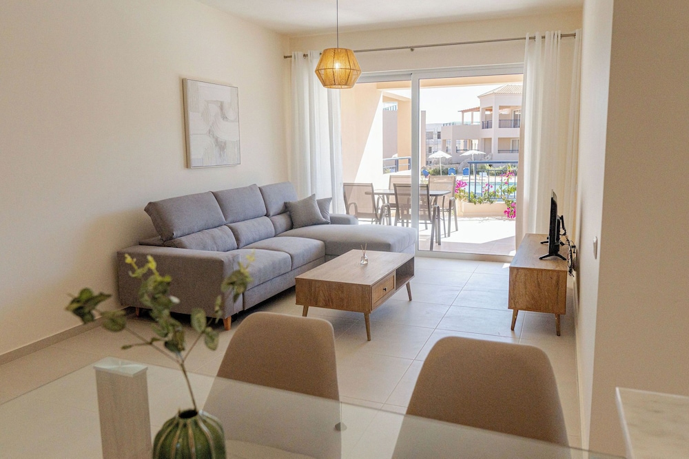 Phaedrus Living Seaside Thalassa Cretan 102 — 4-Star Luxury Hotel in Gerani, Greece